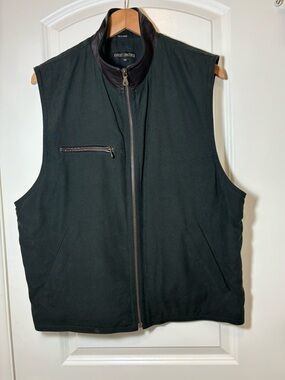 Robert Comstock Men's Black Quilted Zip Vest with Leather-Trim Collar